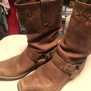 Frye harness boots 10.5. Brown